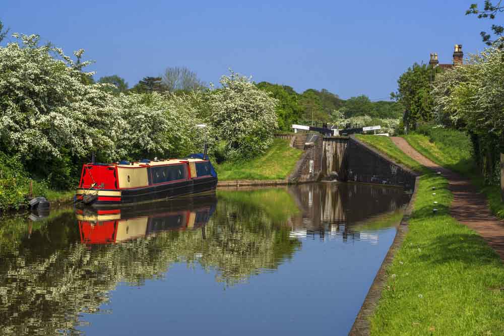 The Worcester and Birmingham canal at Tardebigge canal village in Worcestershire